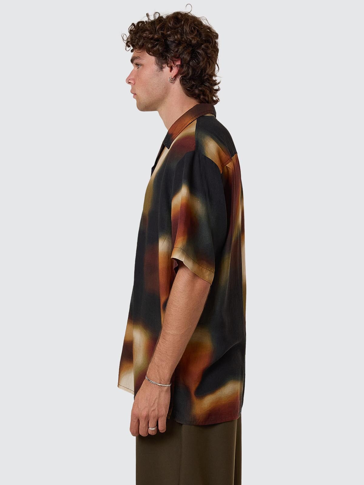 Metamorphic Daze Bowling Shirt - Black